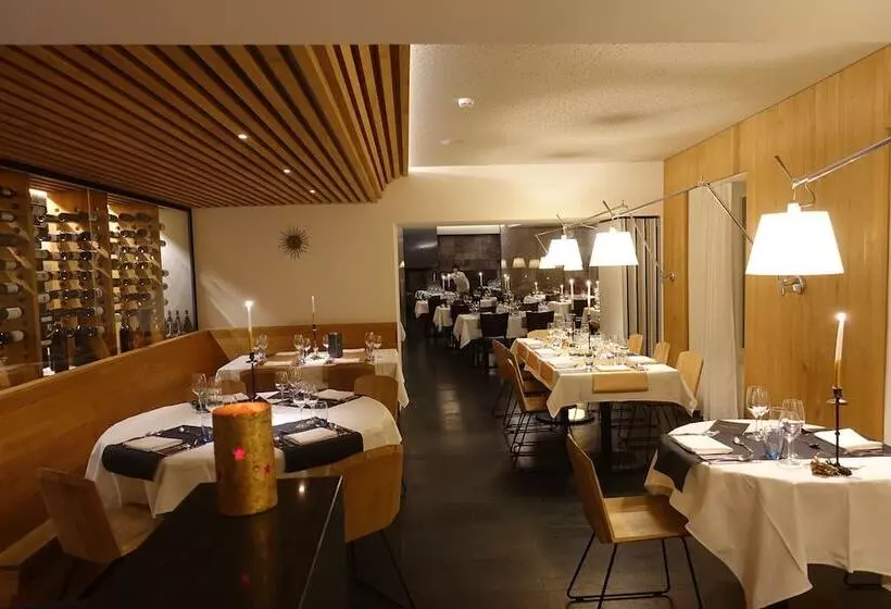 Szálloda Albergo Croce Bianca