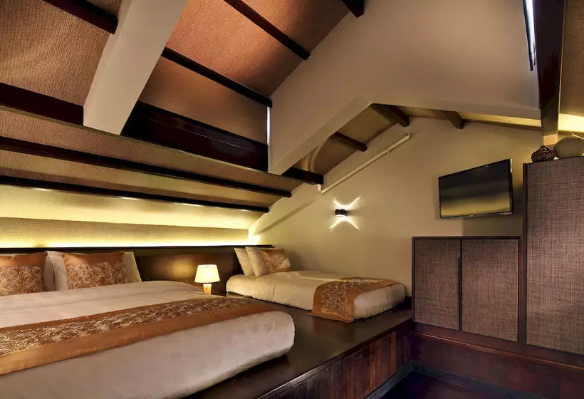 Hotel Clover 33 Jalan Sultan