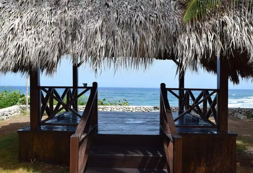 هتل El Quemaito   Luxury Oceanfront Retreat