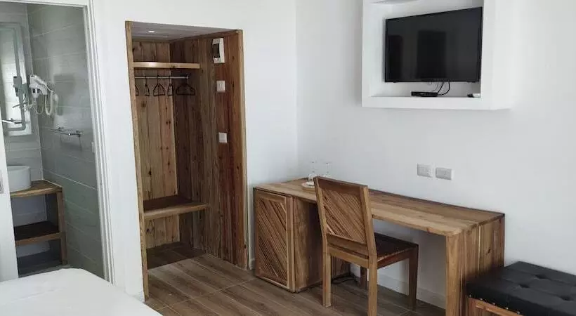 هتل El Quemaito   Luxury Oceanfront Retreat