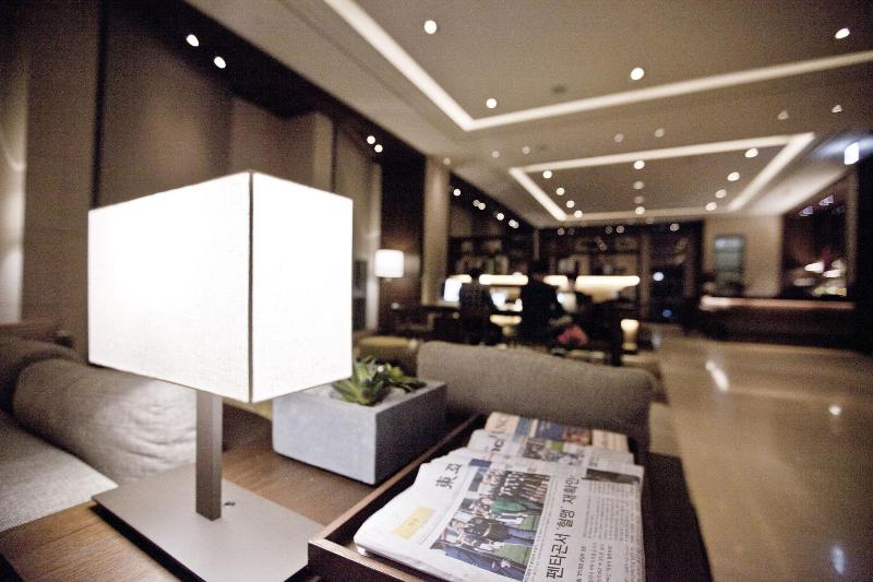 فندق Four Points By Sheraton Josun, Seoul Station