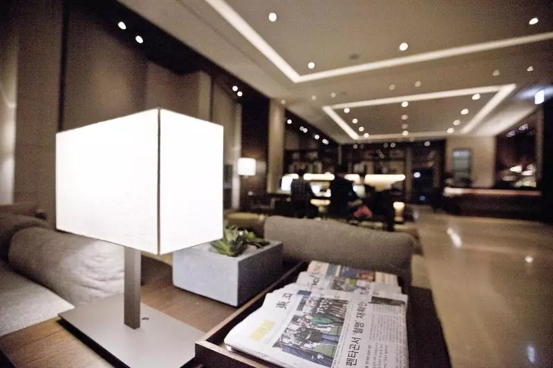 בית מלון כפרי Four Points By Sheraton Josun, Seoul Station