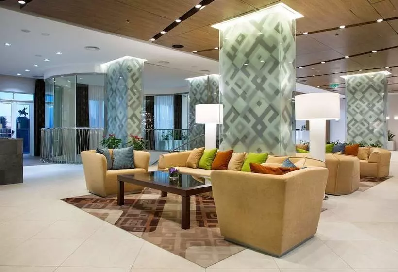 ホテル Hilton Garden Inn Ufa Riverside
