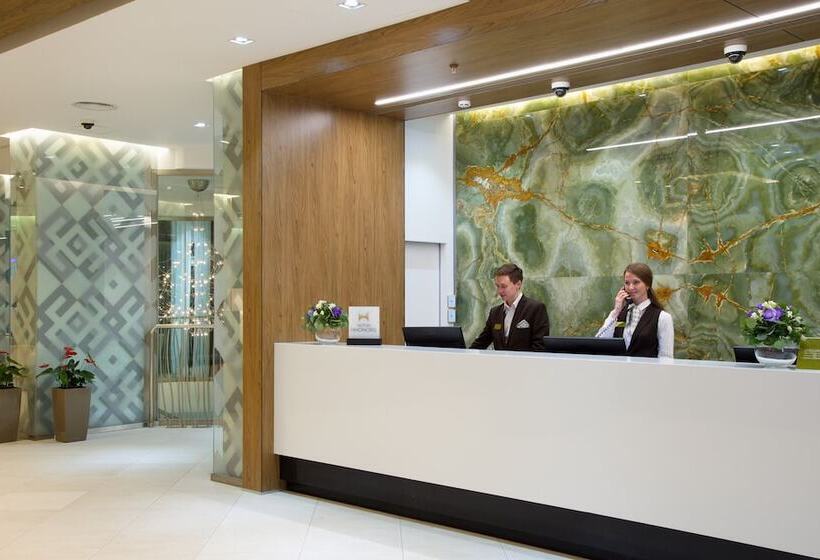 ホテル Hilton Garden Inn Ufa Riverside