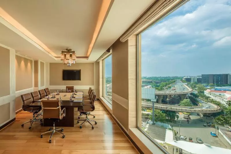 호텔 Jw Marriott Mumbai Sahar Airport