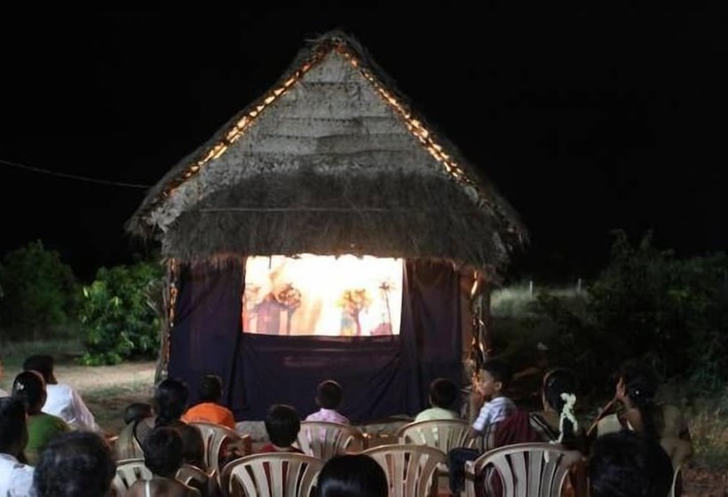 فندق Kadambavanam Ethnic Village Resort