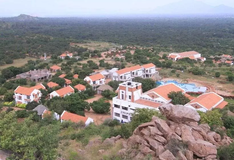 Отель Kadambavanam Ethnic Village Resort