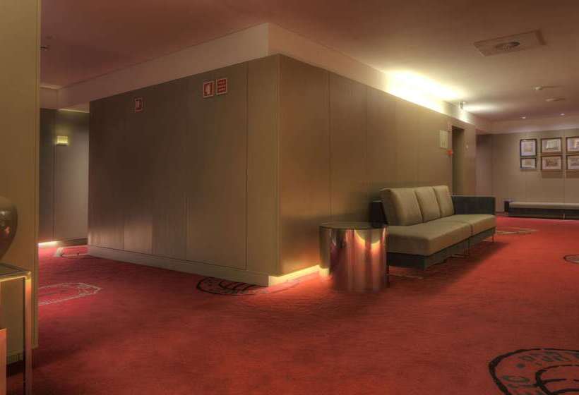 هتل NH Collection Porto Batalha