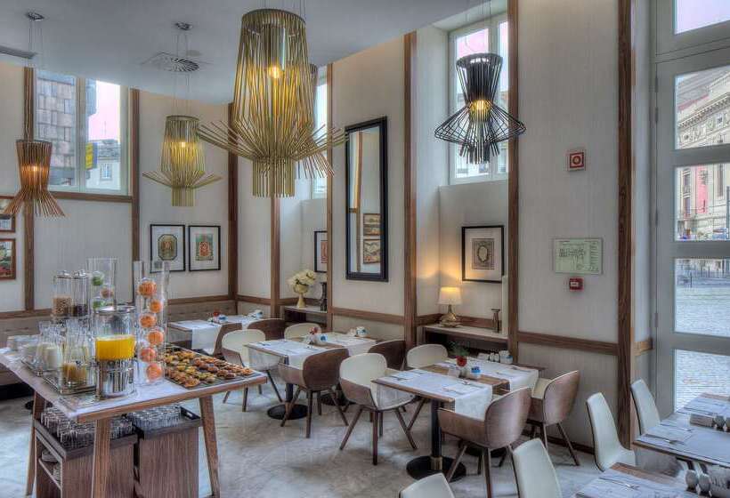 هتل NH Collection Porto Batalha