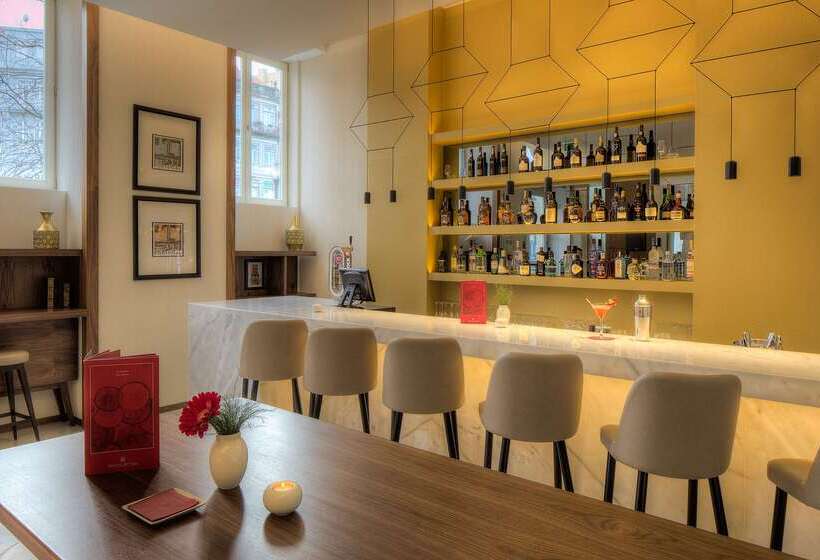 هتل NH Collection Porto Batalha