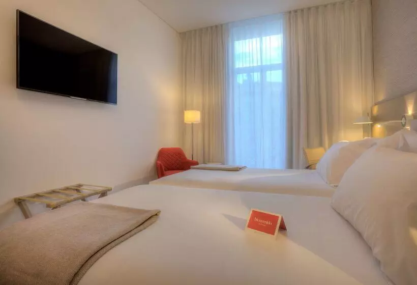 Hotel NH Collection Porto Batalha