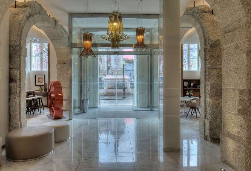 هتل NH Collection Porto Batalha