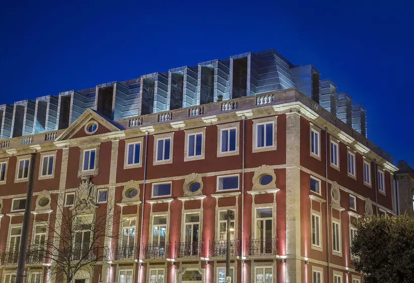 Hotel NH Collection Porto Batalha