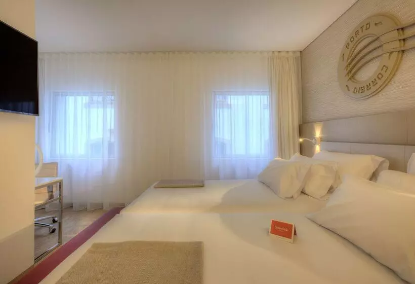 Hotel NH Collection Porto Batalha