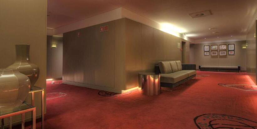 هتل NH Collection Porto Batalha