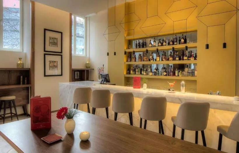 Hotel NH Collection Porto Batalha