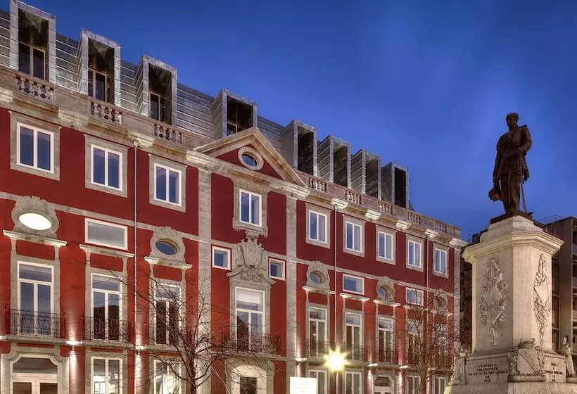 Hotel NH Collection Porto Batalha