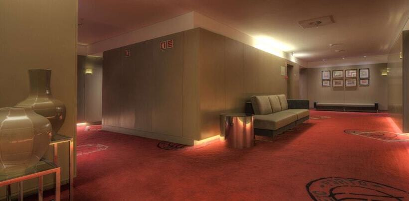 هتل NH Collection Porto Batalha