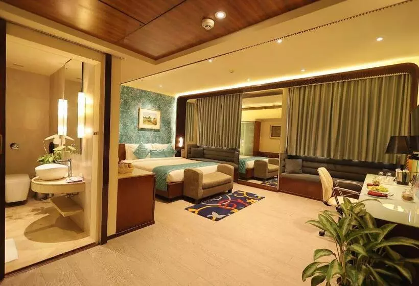 Отель Regenta Orko S Kolkata