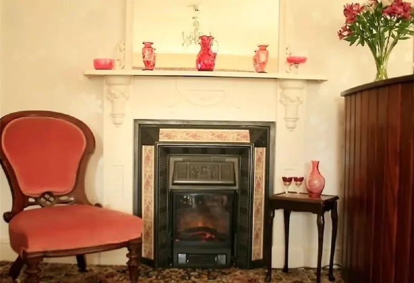 Kır Oteli Bessiestown Country Guesthouse