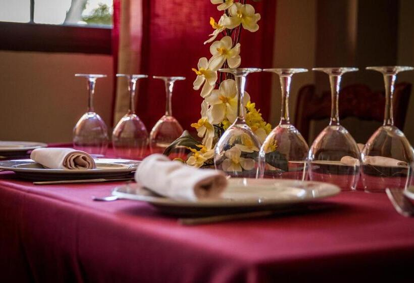 교외 호텔 Hostal Rural El Nacimiento