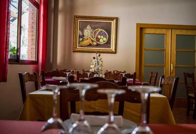 田舎風ホテル Hostal Rural El Nacimiento