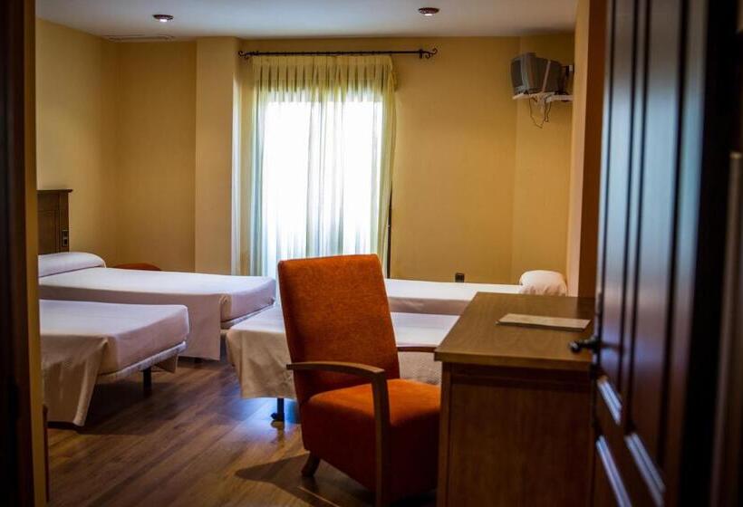 교외 호텔 Hostal Rural El Nacimiento