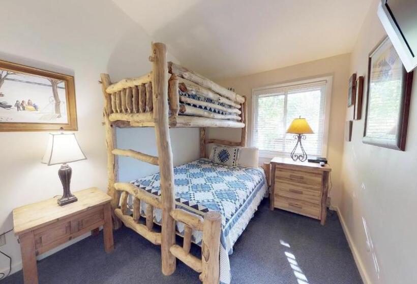 فندق Terracehouse   Coraltree Residence Collection