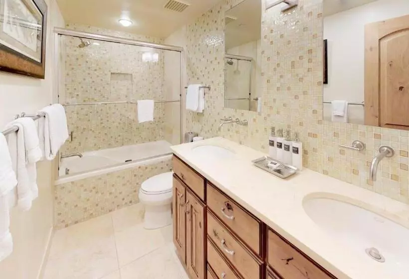 호텔 Terracehouse   Coraltree Residence Collection