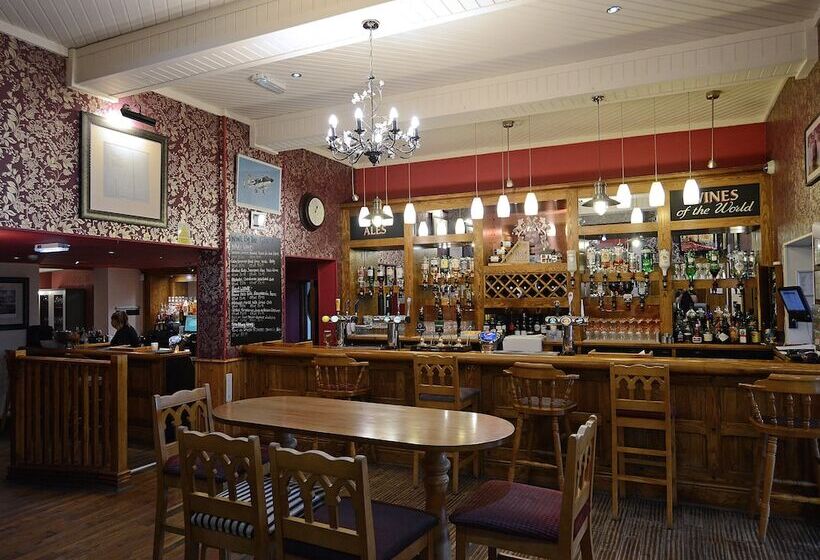 Отель The Birley Arms