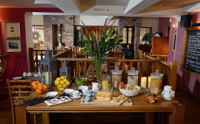 Отель The Birley Arms