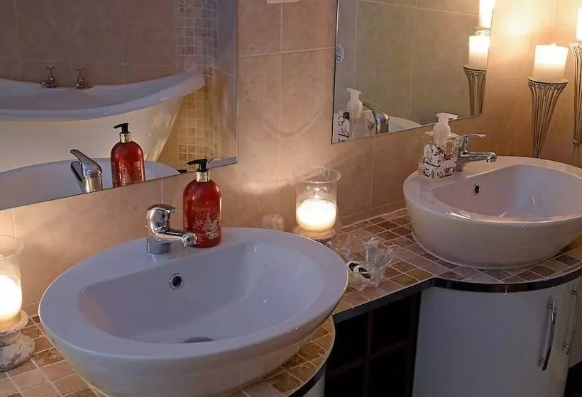 ホテル The Birley Arms