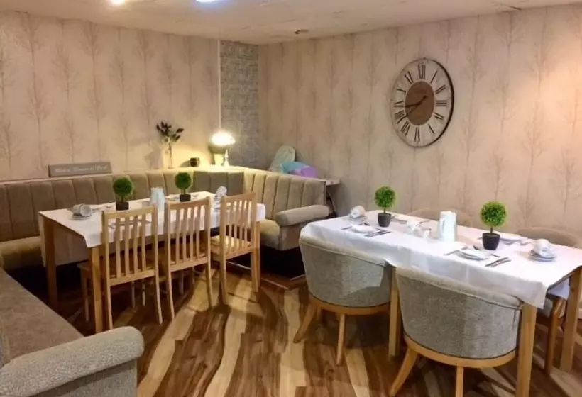 בית מלון כפרי The Fylde International Guest House