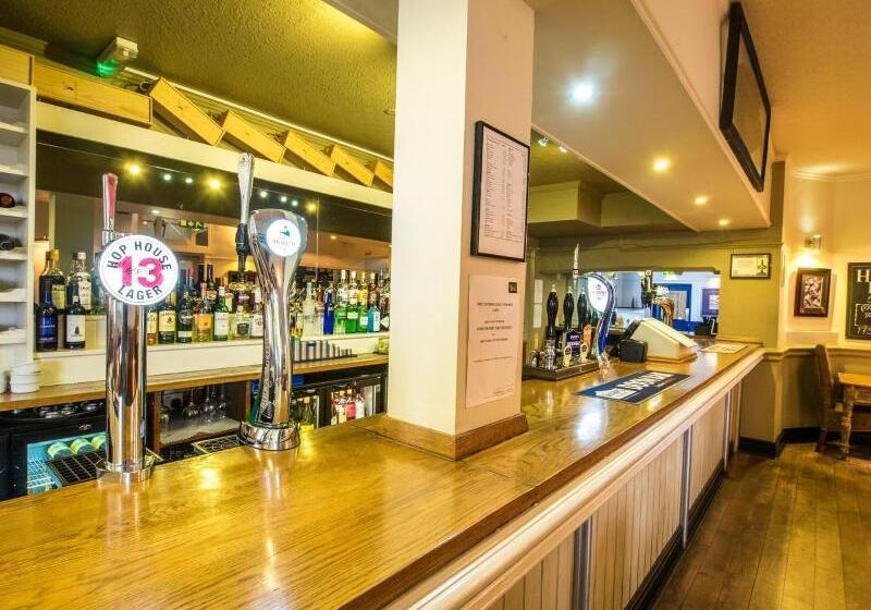 ホテル The World S End Northampton