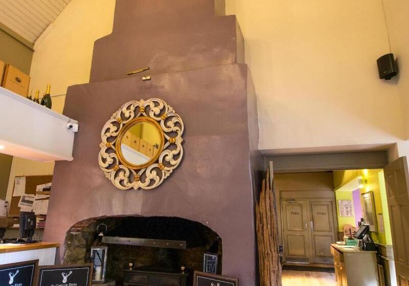 ホテル The World S End Northampton