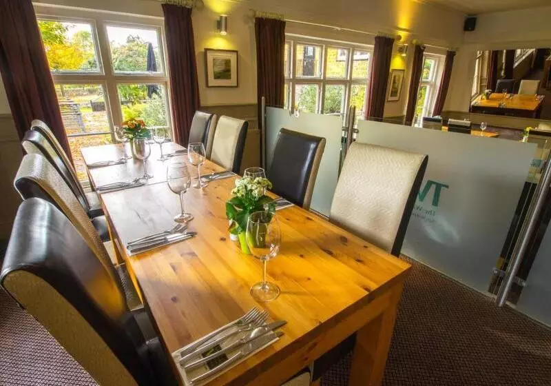 ホテル The World S End Northampton