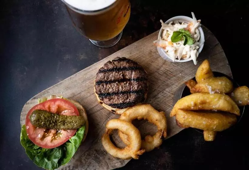 ホテル The World S End Northampton