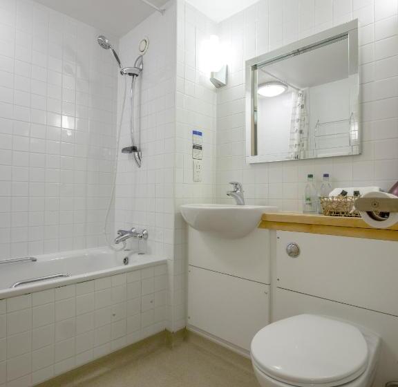 ホテル The World S End Northampton