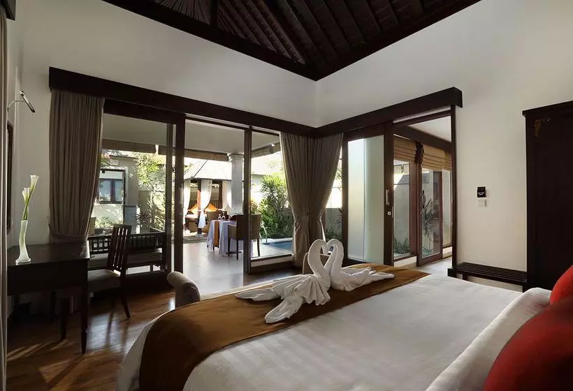 Aldeoz Grand Kancana Villa Bali