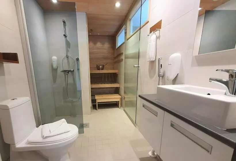 Levi Suites Levi Gold