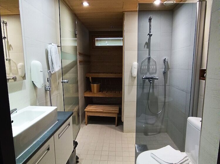 Levi Suites Levi Gold