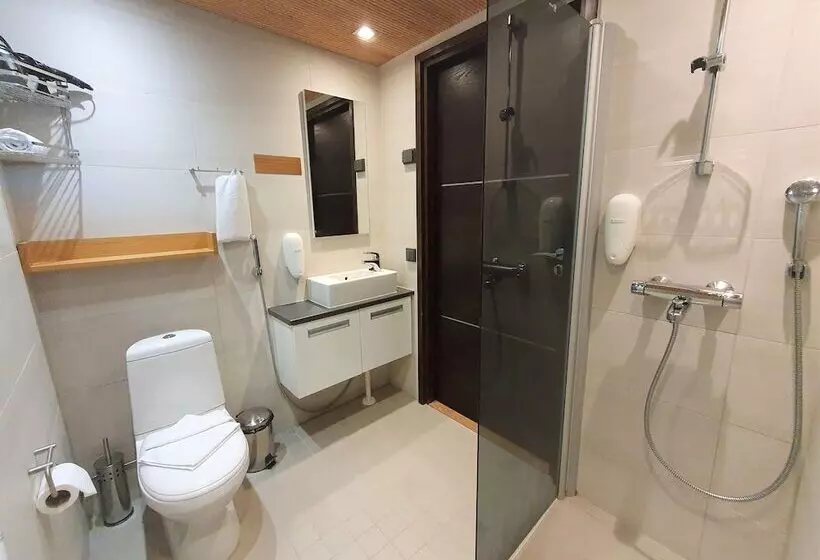 Levi Suites Levi Gold