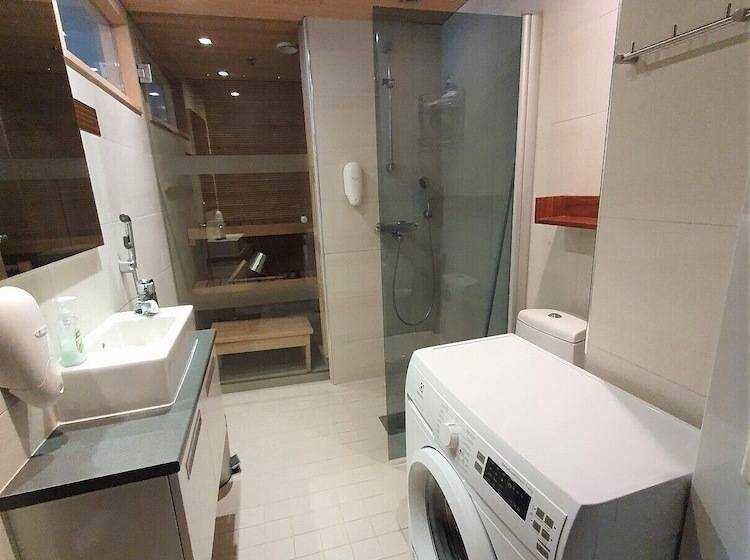 Levi Suites Levi Gold