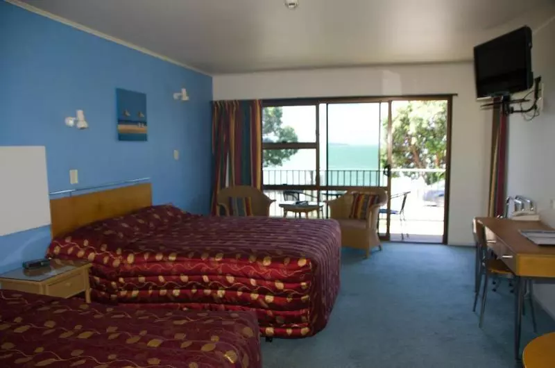 汽车旅馆  Bay Sands Seafront Studios