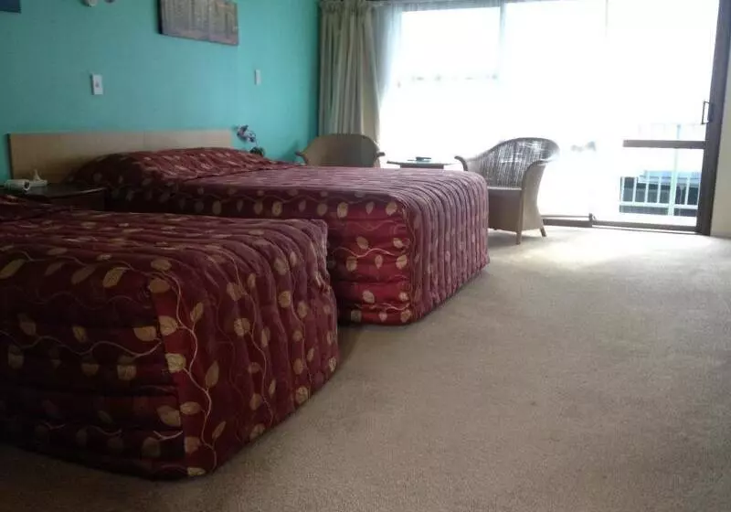 汽车旅馆  Bay Sands Seafront Studios