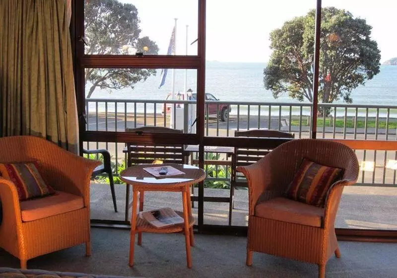 汽车旅馆  Bay Sands Seafront Studios