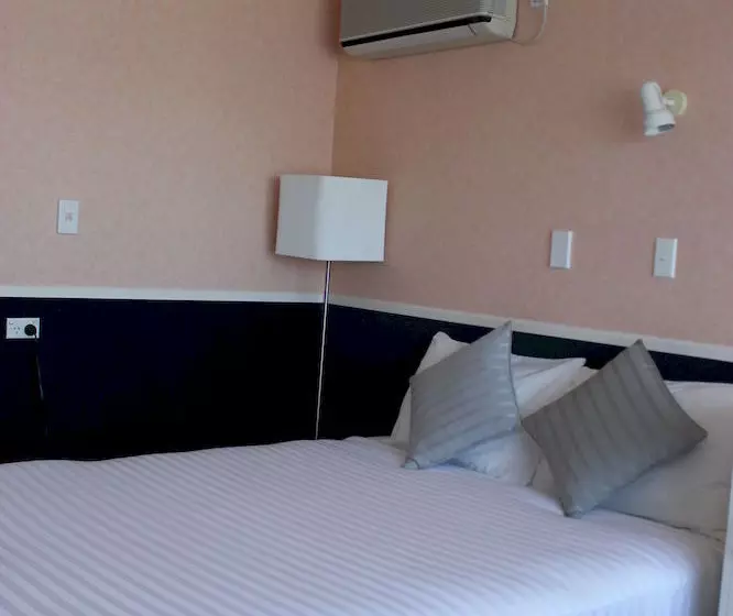 모텔 Parkside Lodge