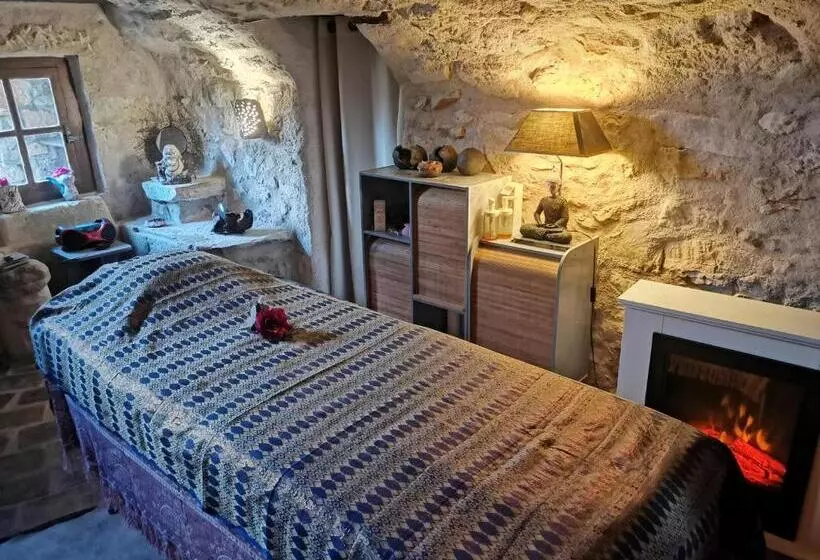 Aamiaismajoitus (B&B) La Chaumière Des Elfes, énigmes Et Magie