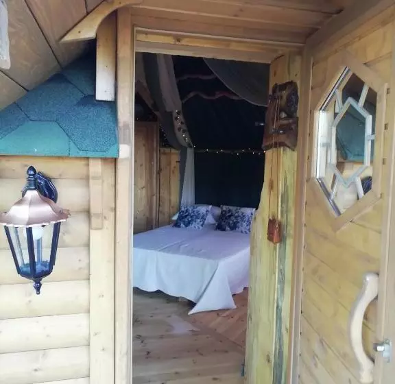 Aamiaismajoitus (B&B) La Chaumière Des Elfes, énigmes Et Magie