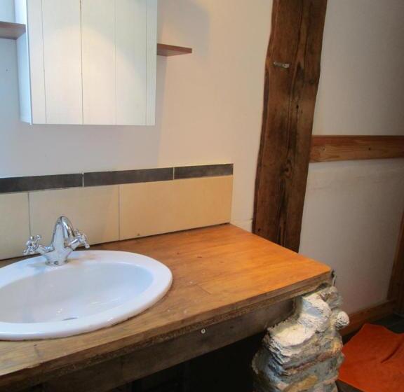 مبيت وإفطار Le Pré De La Fontaine